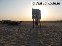 [P18] pe pancarta erau trecute regulile de conduita in desert » foto by ileana45
 - 
<span class="allrVoted glyphicon glyphicon-heart hidden" id="av215906"></span>
<a class="m-l-10 hidden" id="sv215906" onclick="voting_Foto_DelVot(,215906,5836)" role="button">șterge vot <span class="glyphicon glyphicon-remove"></span></a>
<a id="v9215906" class=" c-red"  onclick="voting_Foto_SetVot(215906)" role="button"><span class="glyphicon glyphicon-heart-empty"></span> <b>LIKE</b> = Votează poza</a> <img class="hidden"  id="f215906W9" src="/imagini/loader.gif" border="0" /><span class="AjErrMes hidden" id="e215906ErM"></span>