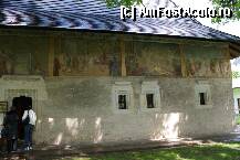 [P10] Vechiul paraclis, folosit acum pe post de pangar, de la mănăstirea Sfantul Ioan cel Nou » foto by Costi
 - 
<span class="allrVoted glyphicon glyphicon-heart hidden" id="av79277"></span>
<a class="m-l-10 hidden" id="sv79277" onclick="voting_Foto_DelVot(,79277,5846)" role="button">șterge vot <span class="glyphicon glyphicon-remove"></span></a>
<a id="v979277" class=" c-red"  onclick="voting_Foto_SetVot(79277)" role="button"><span class="glyphicon glyphicon-heart-empty"></span> <b>LIKE</b> = Votează poza</a> <img class="hidden"  id="f79277W9" src="/imagini/loader.gif" border="0" /><span class="AjErrMes hidden" id="e79277ErM"></span>
