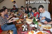 [P21] În plin proces de 'alimentare' la restaurantul Antique » foto by Costi
 - 
<span class="allrVoted glyphicon glyphicon-heart hidden" id="av79288"></span>
<a class="m-l-10 hidden" id="sv79288" onclick="voting_Foto_DelVot(,79288,5846)" role="button">șterge vot <span class="glyphicon glyphicon-remove"></span></a>
<a id="v979288" class=" c-red"  onclick="voting_Foto_SetVot(79288)" role="button"><span class="glyphicon glyphicon-heart-empty"></span> <b>LIKE</b> = Votează poza</a> <img class="hidden"  id="f79288W9" src="/imagini/loader.gif" border="0" /><span class="AjErrMes hidden" id="e79288ErM"></span>