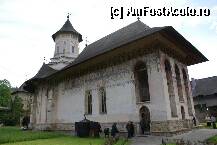 [P35] Biserica mănăstirii Moldoviţa - vedere dinspre nord-vest » foto by Costi
 - 
<span class="allrVoted glyphicon glyphicon-heart hidden" id="av79302"></span>
<a class="m-l-10 hidden" id="sv79302" onclick="voting_Foto_DelVot(,79302,5846)" role="button">șterge vot <span class="glyphicon glyphicon-remove"></span></a>
<a id="v979302" class=" c-red"  onclick="voting_Foto_SetVot(79302)" role="button"><span class="glyphicon glyphicon-heart-empty"></span> <b>LIKE</b> = Votează poza</a> <img class="hidden"  id="f79302W9" src="/imagini/loader.gif" border="0" /><span class="AjErrMes hidden" id="e79302ErM"></span>