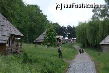 [P07] Muzeul satului bucovinean » foto by Costi
 - 
<span class="allrVoted glyphicon glyphicon-heart hidden" id="av79274"></span>
<a class="m-l-10 hidden" id="sv79274" onclick="voting_Foto_DelVot(,79274,5846)" role="button">șterge vot <span class="glyphicon glyphicon-remove"></span></a>
<a id="v979274" class=" c-red"  onclick="voting_Foto_SetVot(79274)" role="button"><span class="glyphicon glyphicon-heart-empty"></span> <b>LIKE</b> = Votează poza</a> <img class="hidden"  id="f79274W9" src="/imagini/loader.gif" border="0" /><span class="AjErrMes hidden" id="e79274ErM"></span>