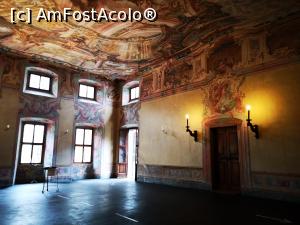 [P26] Palazzo Salis; Sala de Onoare » foto by crismis
 - 
<span class="allrVoted glyphicon glyphicon-heart hidden" id="av1310721"></span>
<a class="m-l-10 hidden" id="sv1310721" onclick="voting_Foto_DelVot(,1310721,5852)" role="button">șterge vot <span class="glyphicon glyphicon-remove"></span></a>
<a id="v91310721" class=" c-red"  onclick="voting_Foto_SetVot(1310721)" role="button"><span class="glyphicon glyphicon-heart-empty"></span> <b>LIKE</b> = Votează poza</a> <img class="hidden"  id="f1310721W9" src="/imagini/loader.gif" border="0" /><span class="AjErrMes hidden" id="e1310721ErM"></span>