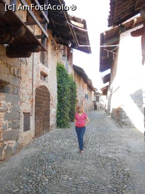 [P10] Ricetto di Candelo - Castelul din Candelo - greu de mers pe pietre de rau. :)  » foto by Diaura*
 - 
<span class="allrVoted glyphicon glyphicon-heart hidden" id="av1057531"></span>
<a class="m-l-10 hidden" id="sv1057531" onclick="voting_Foto_DelVot(,1057531,5852)" role="button">șterge vot <span class="glyphicon glyphicon-remove"></span></a>
<a id="v91057531" class=" c-red"  onclick="voting_Foto_SetVot(1057531)" role="button"><span class="glyphicon glyphicon-heart-empty"></span> <b>LIKE</b> = Votează poza</a> <img class="hidden"  id="f1057531W9" src="/imagini/loader.gif" border="0" /><span class="AjErrMes hidden" id="e1057531ErM"></span>