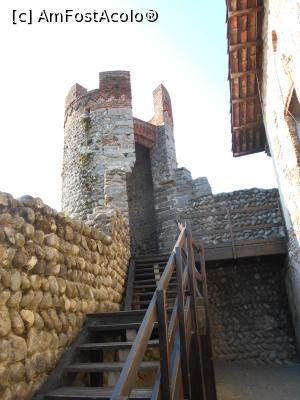[P11] Ricetto di Candelo - Castelul din Candelo - turnul adaugat in sec. XV.  » foto by Diaura*
 - 
<span class="allrVoted glyphicon glyphicon-heart hidden" id="av1057532"></span>
<a class="m-l-10 hidden" id="sv1057532" onclick="voting_Foto_DelVot(,1057532,5852)" role="button">șterge vot <span class="glyphicon glyphicon-remove"></span></a>
<a id="v91057532" class=" c-red"  onclick="voting_Foto_SetVot(1057532)" role="button"><span class="glyphicon glyphicon-heart-empty"></span> <b>LIKE</b> = Votează poza</a> <img class="hidden"  id="f1057532W9" src="/imagini/loader.gif" border="0" /><span class="AjErrMes hidden" id="e1057532ErM"></span>