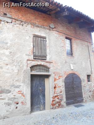 [P06] Ricetto di Candelo - Castelul din Candelo - se vede ca podul casei este ceva mai recent decat restul constructiei.  » foto by Diaura*
 - 
<span class="allrVoted glyphicon glyphicon-heart hidden" id="av1057527"></span>
<a class="m-l-10 hidden" id="sv1057527" onclick="voting_Foto_DelVot(,1057527,5852)" role="button">șterge vot <span class="glyphicon glyphicon-remove"></span></a>
<a id="v91057527" class=" c-red"  onclick="voting_Foto_SetVot(1057527)" role="button"><span class="glyphicon glyphicon-heart-empty"></span> <b>LIKE</b> = Votează poza</a> <img class="hidden"  id="f1057527W9" src="/imagini/loader.gif" border="0" /><span class="AjErrMes hidden" id="e1057527ErM"></span>