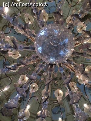 [P16] Candelabrul din sala de bal la Castelul Masino - Italia » foto by Diaura*
 - 
<span class="allrVoted glyphicon glyphicon-heart hidden" id="av1062598"></span>
<a class="m-l-10 hidden" id="sv1062598" onclick="voting_Foto_DelVot(,1062598,5852)" role="button">șterge vot <span class="glyphicon glyphicon-remove"></span></a>
<a id="v91062598" class=" c-red"  onclick="voting_Foto_SetVot(1062598)" role="button"><span class="glyphicon glyphicon-heart-empty"></span> <b>LIKE</b> = Votează poza</a> <img class="hidden"  id="f1062598W9" src="/imagini/loader.gif" border="0" /><span class="AjErrMes hidden" id="e1062598ErM"></span>