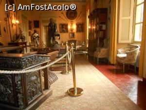 [P15] Castelul Roppolo - sala armurilor. In stanga se vede pusca lunga de aprox. patru metri.  » foto by Diaura*
 - 
<span class="allrVoted glyphicon glyphicon-heart hidden" id="av1073805"></span>
<a class="m-l-10 hidden" id="sv1073805" onclick="voting_Foto_DelVot(,1073805,5852)" role="button">șterge vot <span class="glyphicon glyphicon-remove"></span></a>
<a id="v91073805" class=" c-red"  onclick="voting_Foto_SetVot(1073805)" role="button"><span class="glyphicon glyphicon-heart-empty"></span> <b>LIKE</b> = Votează poza</a> <img class="hidden"  id="f1073805W9" src="/imagini/loader.gif" border="0" /><span class="AjErrMes hidden" id="e1073805ErM"></span>