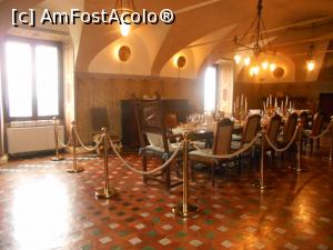 [P17] Castelul Roppolo - sala de mese. De remarcat pavimentul de peste cinci sute de ani.  » foto by Diaura*
 - 
<span class="allrVoted glyphicon glyphicon-heart hidden" id="av1073812"></span>
<a class="m-l-10 hidden" id="sv1073812" onclick="voting_Foto_DelVot(,1073812,5852)" role="button">șterge vot <span class="glyphicon glyphicon-remove"></span></a>
<a id="v91073812" class=" c-red"  onclick="voting_Foto_SetVot(1073812)" role="button"><span class="glyphicon glyphicon-heart-empty"></span> <b>LIKE</b> = Votează poza</a> <img class="hidden"  id="f1073812W9" src="/imagini/loader.gif" border="0" /><span class="AjErrMes hidden" id="e1073812ErM"></span>