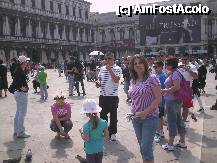 [P12] in piata San Marco... » foto by rudy
 - 
<span class="allrVoted glyphicon glyphicon-heart hidden" id="av199288"></span>
<a class="m-l-10 hidden" id="sv199288" onclick="voting_Foto_DelVot(,199288,5852)" role="button">șterge vot <span class="glyphicon glyphicon-remove"></span></a>
<a id="v9199288" class=" c-red"  onclick="voting_Foto_SetVot(199288)" role="button"><span class="glyphicon glyphicon-heart-empty"></span> <b>LIKE</b> = Votează poza</a> <img class="hidden"  id="f199288W9" src="/imagini/loader.gif" border="0" /><span class="AjErrMes hidden" id="e199288ErM"></span>