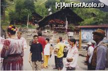 [P03] Alagna Valsesia : coloritul satului este întregit de coloritul costumelor populare » foto by mariana.olaru
 - 
<span class="allrVoted glyphicon glyphicon-heart hidden" id="av78037"></span>
<a class="m-l-10 hidden" id="sv78037" onclick="voting_Foto_DelVot(,78037,5852)" role="button">șterge vot <span class="glyphicon glyphicon-remove"></span></a>
<a id="v978037" class=" c-red"  onclick="voting_Foto_SetVot(78037)" role="button"><span class="glyphicon glyphicon-heart-empty"></span> <b>LIKE</b> = Votează poza</a> <img class="hidden"  id="f78037W9" src="/imagini/loader.gif" border="0" /><span class="AjErrMes hidden" id="e78037ErM"></span>