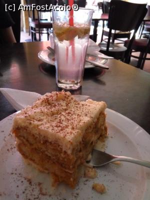 [P10] Pizzeria restaurant Quattro Amici din Sighisoara, tiramisu » foto by Dana2008
 - 
<span class="allrVoted glyphicon glyphicon-heart hidden" id="av792325"></span>
<a class="m-l-10 hidden" id="sv792325" onclick="voting_Foto_DelVot(,792325,5855)" role="button">șterge vot <span class="glyphicon glyphicon-remove"></span></a>
<a id="v9792325" class=" c-red"  onclick="voting_Foto_SetVot(792325)" role="button"><span class="glyphicon glyphicon-heart-empty"></span> <b>LIKE</b> = Votează poza</a> <img class="hidden"  id="f792325W9" src="/imagini/loader.gif" border="0" /><span class="AjErrMes hidden" id="e792325ErM"></span>