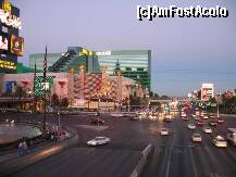 [P19] MGM Grand care seara se transforma din bleumarin in verde. » foto by ramonav23
 - 
<span class="allrVoted glyphicon glyphicon-heart hidden" id="av177938"></span>
<a class="m-l-10 hidden" id="sv177938" onclick="voting_Foto_DelVot(,177938,5857)" role="button">șterge vot <span class="glyphicon glyphicon-remove"></span></a>
<a id="v9177938" class=" c-red"  onclick="voting_Foto_SetVot(177938)" role="button"><span class="glyphicon glyphicon-heart-empty"></span> <b>LIKE</b> = Votează poza</a> <img class="hidden"  id="f177938W9" src="/imagini/loader.gif" border="0" /><span class="AjErrMes hidden" id="e177938ErM"></span>