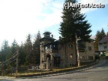 [P02] cladire turistica din Sinaia » foto by sandu.53
 - 
<span class="allrVoted glyphicon glyphicon-heart hidden" id="av285394"></span>
<a class="m-l-10 hidden" id="sv285394" onclick="voting_Foto_DelVot(,285394,5861)" role="button">șterge vot <span class="glyphicon glyphicon-remove"></span></a>
<a id="v9285394" class=" c-red"  onclick="voting_Foto_SetVot(285394)" role="button"><span class="glyphicon glyphicon-heart-empty"></span> <b>LIKE</b> = Votează poza</a> <img class="hidden"  id="f285394W9" src="/imagini/loader.gif" border="0" /><span class="AjErrMes hidden" id="e285394ErM"></span>