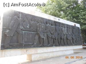 [P37] Vaslui - Monumentul Independenței » foto by iulianic
 - 
<span class="allrVoted glyphicon glyphicon-heart hidden" id="av749568"></span>
<a class="m-l-10 hidden" id="sv749568" onclick="voting_Foto_DelVot(,749568,5873)" role="button">șterge vot <span class="glyphicon glyphicon-remove"></span></a>
<a id="v9749568" class=" c-red"  onclick="voting_Foto_SetVot(749568)" role="button"><span class="glyphicon glyphicon-heart-empty"></span> <b>LIKE</b> = Votează poza</a> <img class="hidden"  id="f749568W9" src="/imagini/loader.gif" border="0" /><span class="AjErrMes hidden" id="e749568ErM"></span>
