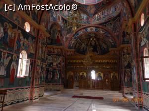 [P18] Movila lui Burcel - Biserica de zid. Interiorul pictat.  » foto by iulianic
 - 
<span class="allrVoted glyphicon glyphicon-heart hidden" id="av750623"></span>
<a class="m-l-10 hidden" id="sv750623" onclick="voting_Foto_DelVot(,750623,5873)" role="button">șterge vot <span class="glyphicon glyphicon-remove"></span></a>
<a id="v9750623" class=" c-red"  onclick="voting_Foto_SetVot(750623)" role="button"><span class="glyphicon glyphicon-heart-empty"></span> <b>LIKE</b> = Votează poza</a> <img class="hidden"  id="f750623W9" src="/imagini/loader.gif" border="0" /><span class="AjErrMes hidden" id="e750623ErM"></span>