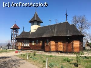 [P05] Biserica mai veche, cea din lemn. Închisă » foto by Yersinia Pestis
 - 
<span class="allrVoted glyphicon glyphicon-heart hidden" id="av962531"></span>
<a class="m-l-10 hidden" id="sv962531" onclick="voting_Foto_DelVot(,962531,5873)" role="button">șterge vot <span class="glyphicon glyphicon-remove"></span></a>
<a id="v9962531" class=" c-red"  onclick="voting_Foto_SetVot(962531)" role="button"><span class="glyphicon glyphicon-heart-empty"></span> <b>LIKE</b> = Votează poza</a> <img class="hidden"  id="f962531W9" src="/imagini/loader.gif" border="0" /><span class="AjErrMes hidden" id="e962531ErM"></span>