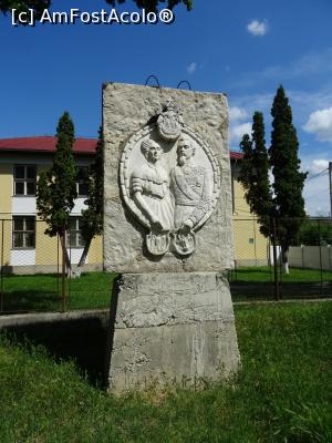 [P05] Efigia familiei Cuza - în fața școlii. » foto by tata123 🔱
 - 
<span class="allrVoted glyphicon glyphicon-heart hidden" id="av1244131"></span>
<a class="m-l-10 hidden" id="sv1244131" onclick="voting_Foto_DelVot(,1244131,5873)" role="button">șterge vot <span class="glyphicon glyphicon-remove"></span></a>
<a id="v91244131" class=" c-red"  onclick="voting_Foto_SetVot(1244131)" role="button"><span class="glyphicon glyphicon-heart-empty"></span> <b>LIKE</b> = Votează poza</a> <img class="hidden"  id="f1244131W9" src="/imagini/loader.gif" border="0" /><span class="AjErrMes hidden" id="e1244131ErM"></span>