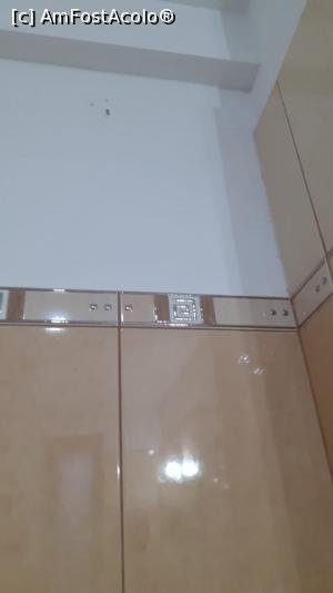 [P04] In baie perdeaua de dus nu exista iar cand faceai dus pe jos era plin de apa. » foto by MariaVS
 - 
<span class="allrVoted glyphicon glyphicon-heart hidden" id="av1248033"></span>
<a class="m-l-10 hidden" id="sv1248033" onclick="voting_Foto_DelVot(,1248033,5874)" role="button">șterge vot <span class="glyphicon glyphicon-remove"></span></a>
<a id="v91248033" class=" c-red"  onclick="voting_Foto_SetVot(1248033)" role="button"><span class="glyphicon glyphicon-heart-empty"></span> <b>LIKE</b> = Votează poza</a> <img class="hidden"  id="f1248033W9" src="/imagini/loader.gif" border="0" /><span class="AjErrMes hidden" id="e1248033ErM"></span>