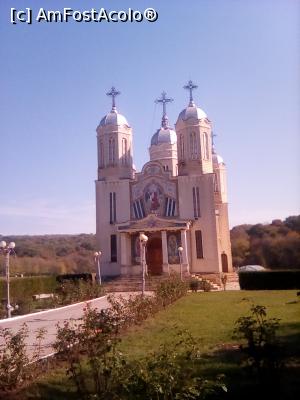 [P19] Manastirea Pestera Sfantului Andrei. Biserica noua.  » foto by Floria
 - 
<span class="allrVoted glyphicon glyphicon-heart hidden" id="av942144"></span>
<a class="m-l-10 hidden" id="sv942144" onclick="voting_Foto_DelVot(,942144,5875)" role="button">șterge vot <span class="glyphicon glyphicon-remove"></span></a>
<a id="v9942144" class=" c-red"  onclick="voting_Foto_SetVot(942144)" role="button"><span class="glyphicon glyphicon-heart-empty"></span> <b>LIKE</b> = Votează poza</a> <img class="hidden"  id="f942144W9" src="/imagini/loader.gif" border="0" /><span class="AjErrMes hidden" id="e942144ErM"></span>