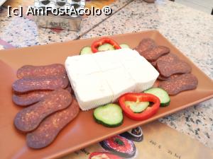 [P33] Platoul cu ghiudem și brânză de oaie » foto by crismis
 - 
<span class="allrVoted glyphicon glyphicon-heart hidden" id="av1139954"></span>
<a class="m-l-10 hidden" id="sv1139954" onclick="voting_Foto_DelVot(,1139954,5877)" role="button">șterge vot <span class="glyphicon glyphicon-remove"></span></a>
<a id="v91139954" class=" c-red"  onclick="voting_Foto_SetVot(1139954)" role="button"><span class="glyphicon glyphicon-heart-empty"></span> <b>LIKE</b> = Votează poza</a> <img class="hidden"  id="f1139954W9" src="/imagini/loader.gif" border="0" /><span class="AjErrMes hidden" id="e1139954ErM"></span>