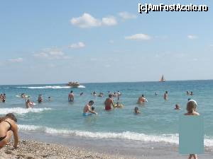 [P08] plaja mare e frumoasa cu putine pietre la intrare » foto by d_aia
 - 
<span class="allrVoted glyphicon glyphicon-heart hidden" id="av546277"></span>
<a class="m-l-10 hidden" id="sv546277" onclick="voting_Foto_DelVot(,546277,5878)" role="button">șterge vot <span class="glyphicon glyphicon-remove"></span></a>
<a id="v9546277" class=" c-red"  onclick="voting_Foto_SetVot(546277)" role="button"><span class="glyphicon glyphicon-heart-empty"></span> <b>LIKE</b> = Votează poza</a> <img class="hidden"  id="f546277W9" src="/imagini/loader.gif" border="0" /><span class="AjErrMes hidden" id="e546277ErM"></span>