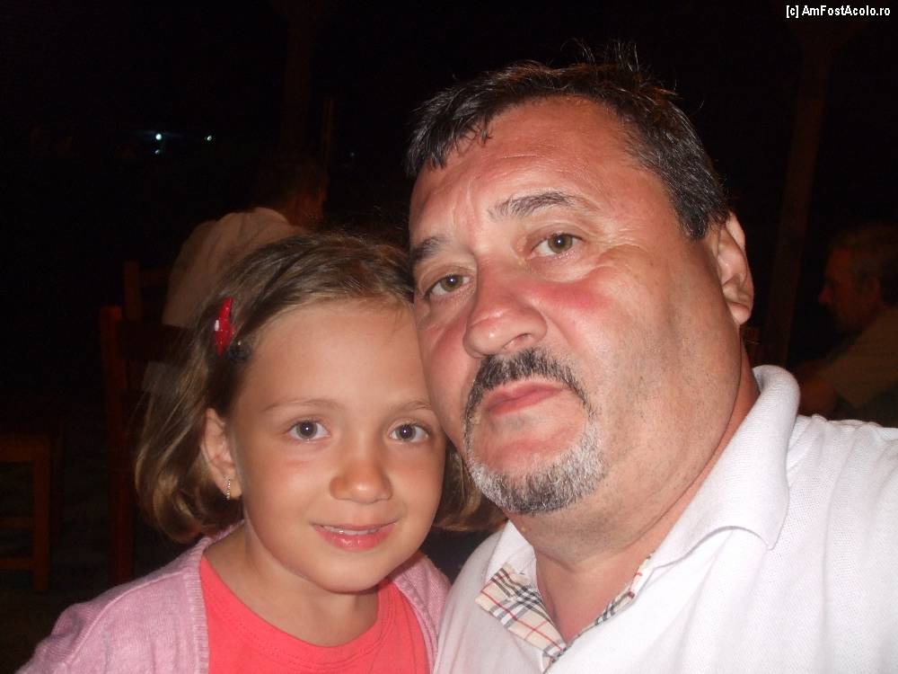 [P83] alexuta cu mine la un restaurant, trattoria (au si paste acolo si multe specialitati italiene) parca se numeste, unde am mancat una dintre cele mai bune pizza pe vatra din viata mea! locatia este chiar langa restaurantul hotelului delta vizavi de hotelul capitol! recomand cu caldura!  » foto by bigu_2006_rapid
 - 
<span class="allrVoted glyphicon glyphicon-heart hidden" id="av359507"></span>
<a class="m-l-10 hidden" id="sv359507" onclick="voting_Foto_DelVot(,359507,5878)" role="button">șterge vot <span class="glyphicon glyphicon-remove"></span></a>
<a id="v9359507" class=" c-red"  onclick="voting_Foto_SetVot(359507)" role="button"><span class="glyphicon glyphicon-heart-empty"></span> <b>LIKE</b> = Votează poza</a> <img class="hidden"  id="f359507W9" src="/imagini/loader.gif" border="0" /><span class="AjErrMes hidden" id="e359507ErM"></span>