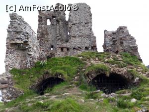 [P50] Ruinele castelului Ardvreck pe malul lacului Assynt din tinutul Sutherland.  » foto by Aurici
 - 
<span class="allrVoted glyphicon glyphicon-heart hidden" id="av930188"></span>
<a class="m-l-10 hidden" id="sv930188" onclick="voting_Foto_DelVot(,930188,5887)" role="button">șterge vot <span class="glyphicon glyphicon-remove"></span></a>
<a id="v9930188" class=" c-red"  onclick="voting_Foto_SetVot(930188)" role="button"><span class="glyphicon glyphicon-heart-empty"></span> <b>LIKE</b> = Votează poza</a> <img class="hidden"  id="f930188W9" src="/imagini/loader.gif" border="0" /><span class="AjErrMes hidden" id="e930188ErM"></span>