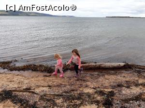 [P06] Sa ne jucam la Chanonry Point, in asteptarea delfinilor.  » foto by Aurici
 - 
<span class="allrVoted glyphicon glyphicon-heart hidden" id="av930144"></span>
<a class="m-l-10 hidden" id="sv930144" onclick="voting_Foto_DelVot(,930144,5887)" role="button">șterge vot <span class="glyphicon glyphicon-remove"></span></a>
<a id="v9930144" class=" c-red"  onclick="voting_Foto_SetVot(930144)" role="button"><span class="glyphicon glyphicon-heart-empty"></span> <b>LIKE</b> = Votează poza</a> <img class="hidden"  id="f930144W9" src="/imagini/loader.gif" border="0" /><span class="AjErrMes hidden" id="e930144ErM"></span>
