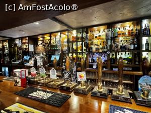 [P12] După prima tură, rehidratare într-un bar din Glen Coe » foto by Mika
 - 
<span class="allrVoted glyphicon glyphicon-heart hidden" id="av1486373"></span>
<a class="m-l-10 hidden" id="sv1486373" onclick="voting_Foto_DelVot(,1486373,5887)" role="button">șterge vot <span class="glyphicon glyphicon-remove"></span></a>
<a id="v91486373" class=" c-red"  onclick="voting_Foto_SetVot(1486373)" role="button"><span class="glyphicon glyphicon-heart-empty"></span> <b>LIKE</b> = Votează poza</a> <img class="hidden"  id="f1486373W9" src="/imagini/loader.gif" border="0" /><span class="AjErrMes hidden" id="e1486373ErM"></span>