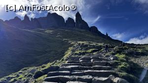 [P40] Insula Skye -Old Man of Storr » foto by Mika
 - 
<span class="allrVoted glyphicon glyphicon-heart hidden" id="av1486401"></span>
<a class="m-l-10 hidden" id="sv1486401" onclick="voting_Foto_DelVot(,1486401,5887)" role="button">șterge vot <span class="glyphicon glyphicon-remove"></span></a>
<a id="v91486401" class=" c-red"  onclick="voting_Foto_SetVot(1486401)" role="button"><span class="glyphicon glyphicon-heart-empty"></span> <b>LIKE</b> = Votează poza</a> <img class="hidden"  id="f1486401W9" src="/imagini/loader.gif" border="0" /><span class="AjErrMes hidden" id="e1486401ErM"></span>