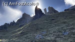 [P42] Insula Skye -Old Man of Storr » foto by Mika
 - 
<span class="allrVoted glyphicon glyphicon-heart hidden" id="av1486403"></span>
<a class="m-l-10 hidden" id="sv1486403" onclick="voting_Foto_DelVot(,1486403,5887)" role="button">șterge vot <span class="glyphicon glyphicon-remove"></span></a>
<a id="v91486403" class=" c-red"  onclick="voting_Foto_SetVot(1486403)" role="button"><span class="glyphicon glyphicon-heart-empty"></span> <b>LIKE</b> = Votează poza</a> <img class="hidden"  id="f1486403W9" src="/imagini/loader.gif" border="0" /><span class="AjErrMes hidden" id="e1486403ErM"></span>