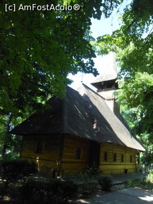 [P13] Bucuresti - Biserica din incinta Spitalului "Sfantul Ioan". Vedere dinspre rasarit. » foto by iulianic
 - 
<span class="allrVoted glyphicon glyphicon-heart hidden" id="av1303037"></span>
<a class="m-l-10 hidden" id="sv1303037" onclick="voting_Foto_DelVot(,1303037,5894)" role="button">șterge vot <span class="glyphicon glyphicon-remove"></span></a>
<a id="v91303037" class=" c-red"  onclick="voting_Foto_SetVot(1303037)" role="button"><span class="glyphicon glyphicon-heart-empty"></span> <b>LIKE</b> = Votează poza</a> <img class="hidden"  id="f1303037W9" src="/imagini/loader.gif" border="0" /><span class="AjErrMes hidden" id="e1303037ErM"></span>