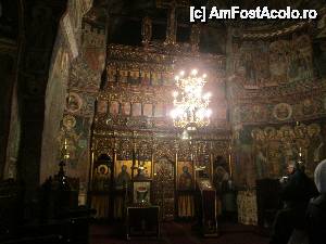 [P08] Manastirea Sf. Nicolae-Sitaru - interiorul bisericii.  » foto by Floria
 - 
<span class="allrVoted glyphicon glyphicon-heart hidden" id="av509814"></span>
<a class="m-l-10 hidden" id="sv509814" onclick="voting_Foto_DelVot(,509814,5894)" role="button">șterge vot <span class="glyphicon glyphicon-remove"></span></a>
<a id="v9509814" class=" c-red"  onclick="voting_Foto_SetVot(509814)" role="button"><span class="glyphicon glyphicon-heart-empty"></span> <b>LIKE</b> = Votează poza</a> <img class="hidden"  id="f509814W9" src="/imagini/loader.gif" border="0" /><span class="AjErrMes hidden" id="e509814ErM"></span>