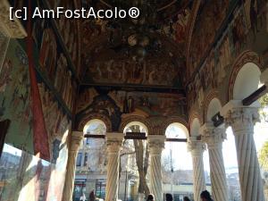 [P06] Biserica Sf. Gheorghe Nou- O parte din cele 12 coloane ale pridvorului.  » foto by Floria
 - 
<span class="allrVoted glyphicon glyphicon-heart hidden" id="av817219"></span>
<a class="m-l-10 hidden" id="sv817219" onclick="voting_Foto_DelVot(,817219,5894)" role="button">șterge vot <span class="glyphicon glyphicon-remove"></span></a>
<a id="v9817219" class=" c-red"  onclick="voting_Foto_SetVot(817219)" role="button"><span class="glyphicon glyphicon-heart-empty"></span> <b>LIKE</b> = Votează poza</a> <img class="hidden"  id="f817219W9" src="/imagini/loader.gif" border="0" /><span class="AjErrMes hidden" id="e817219ErM"></span>