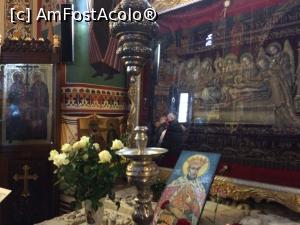 [P09] Biserica Sf. Gheorghe Nou-Vechiul mormant al Sf. Constantin Brancoveanu vegheat de candela din argint si de sfantul epitaf lucrat de Doamna Maria.  » foto by Floria
 - 
<span class="allrVoted glyphicon glyphicon-heart hidden" id="av817229"></span>
<a class="m-l-10 hidden" id="sv817229" onclick="voting_Foto_DelVot(,817229,5894)" role="button">șterge vot <span class="glyphicon glyphicon-remove"></span></a>
<a id="v9817229" class=" c-red"  onclick="voting_Foto_SetVot(817229)" role="button"><span class="glyphicon glyphicon-heart-empty"></span> <b>LIKE</b> = Votează poza</a> <img class="hidden"  id="f817229W9" src="/imagini/loader.gif" border="0" /><span class="AjErrMes hidden" id="e817229ErM"></span>