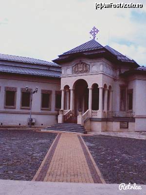 [P27] Resedinta Patriarhului » foto by andrei2
 - 
<span class="allrVoted glyphicon glyphicon-heart hidden" id="av566864"></span>
<a class="m-l-10 hidden" id="sv566864" onclick="voting_Foto_DelVot(,566864,5894)" role="button">șterge vot <span class="glyphicon glyphicon-remove"></span></a>
<a id="v9566864" class=" c-red"  onclick="voting_Foto_SetVot(566864)" role="button"><span class="glyphicon glyphicon-heart-empty"></span> <b>LIKE</b> = Votează poza</a> <img class="hidden"  id="f566864W9" src="/imagini/loader.gif" border="0" /><span class="AjErrMes hidden" id="e566864ErM"></span>