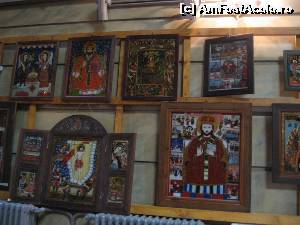 [P19] Bis. Elefterie Nou, expoziţie de icoane pe sticlă » foto by Michi
 - 
<span class="allrVoted glyphicon glyphicon-heart hidden" id="av560637"></span>
<a class="m-l-10 hidden" id="sv560637" onclick="voting_Foto_DelVot(,560637,5894)" role="button">șterge vot <span class="glyphicon glyphicon-remove"></span></a>
<a id="v9560637" class=" c-red"  onclick="voting_Foto_SetVot(560637)" role="button"><span class="glyphicon glyphicon-heart-empty"></span> <b>LIKE</b> = Votează poza</a> <img class="hidden"  id="f560637W9" src="/imagini/loader.gif" border="0" /><span class="AjErrMes hidden" id="e560637ErM"></span>