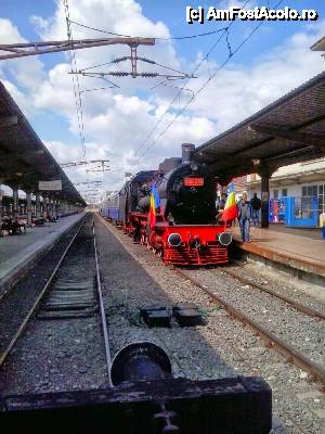 [P02] Trenul Regal - la Linia 14 din Gara de Nord » foto by Dragoș_MD
 - 
<span class="allrVoted glyphicon glyphicon-heart hidden" id="av505231"></span>
<a class="m-l-10 hidden" id="sv505231" onclick="voting_Foto_DelVot(,505231,5895)" role="button">șterge vot <span class="glyphicon glyphicon-remove"></span></a>
<a id="v9505231" class=" c-red"  onclick="voting_Foto_SetVot(505231)" role="button"><span class="glyphicon glyphicon-heart-empty"></span> <b>LIKE</b> = Votează poza</a> <img class="hidden"  id="f505231W9" src="/imagini/loader.gif" border="0" /><span class="AjErrMes hidden" id="e505231ErM"></span>
