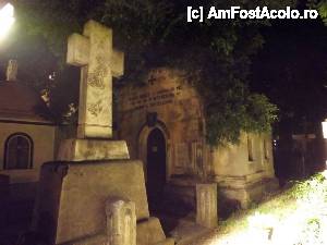 [P58] Cimitirul Bellu - capela Barbu Oteteleșanu » foto by Dragoș_MD
 - 
<span class="allrVoted glyphicon glyphicon-heart hidden" id="av510436"></span>
<a class="m-l-10 hidden" id="sv510436" onclick="voting_Foto_DelVot(,510436,5895)" role="button">șterge vot <span class="glyphicon glyphicon-remove"></span></a>
<a id="v9510436" class=" c-red"  onclick="voting_Foto_SetVot(510436)" role="button"><span class="glyphicon glyphicon-heart-empty"></span> <b>LIKE</b> = Votează poza</a> <img class="hidden"  id="f510436W9" src="/imagini/loader.gif" border="0" /><span class="AjErrMes hidden" id="e510436ErM"></span>