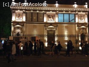 [P45] Muzeul Teodor Aman- exterior- coada s-a mai micsorat deoarece nu se stie daca mai prindem intrarea sau nu » foto by mishu
 - 
<span class="allrVoted glyphicon glyphicon-heart hidden" id="av741109"></span>
<a class="m-l-10 hidden" id="sv741109" onclick="voting_Foto_DelVot(,741109,5895)" role="button">șterge vot <span class="glyphicon glyphicon-remove"></span></a>
<a id="v9741109" class=" c-red"  onclick="voting_Foto_SetVot(741109)" role="button"><span class="glyphicon glyphicon-heart-empty"></span> <b>LIKE</b> = Votează poza</a> <img class="hidden"  id="f741109W9" src="/imagini/loader.gif" border="0" /><span class="AjErrMes hidden" id="e741109ErM"></span>