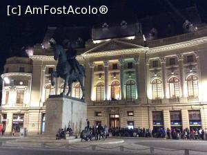 [P02] Facem o poaza si spre Biblioteca Nationala (sau cum spune inscriptia de pe frontispiciu - Fundatia Universitara Carol I) si statuia lui Carol I insa putem vedea si ceasul care arata deja ora 00.45 » foto by mishu
 - 
<span class="allrVoted glyphicon glyphicon-heart hidden" id="av742143"></span>
<a class="m-l-10 hidden" id="sv742143" onclick="voting_Foto_DelVot(,742143,5895)" role="button">șterge vot <span class="glyphicon glyphicon-remove"></span></a>
<a id="v9742143" class=" c-red"  onclick="voting_Foto_SetVot(742143)" role="button"><span class="glyphicon glyphicon-heart-empty"></span> <b>LIKE</b> = Votează poza</a> <img class="hidden"  id="f742143W9" src="/imagini/loader.gif" border="0" /><span class="AjErrMes hidden" id="e742143ErM"></span>