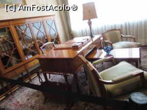 [P03] Biroul în stil englezesc al lui Nicuşor Ceauşescu » foto by Michi
 - 
<span class="allrVoted glyphicon glyphicon-heart hidden" id="av735323"></span>
<a class="m-l-10 hidden" id="sv735323" onclick="voting_Foto_DelVot(,735323,5895)" role="button">șterge vot <span class="glyphicon glyphicon-remove"></span></a>
<a id="v9735323" class=" c-red"  onclick="voting_Foto_SetVot(735323)" role="button"><span class="glyphicon glyphicon-heart-empty"></span> <b>LIKE</b> = Votează poza</a> <img class="hidden"  id="f735323W9" src="/imagini/loader.gif" border="0" /><span class="AjErrMes hidden" id="e735323ErM"></span>