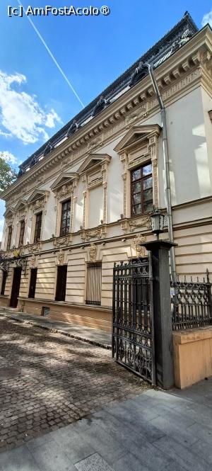 [P02] Muzeul Vârstelor - spre intrare. » foto by tata123 🔱
 - 
<span class="allrVoted glyphicon glyphicon-heart hidden" id="av1503646"></span>
<a class="m-l-10 hidden" id="sv1503646" onclick="voting_Foto_DelVot(,1503646,5895)" role="button">șterge vot <span class="glyphicon glyphicon-remove"></span></a>
<a id="v91503646" class=" c-red"  onclick="voting_Foto_SetVot(1503646)" role="button"><span class="glyphicon glyphicon-heart-empty"></span> <b>LIKE</b> = Votează poza</a> <img class="hidden"  id="f1503646W9" src="/imagini/loader.gif" border="0" /><span class="AjErrMes hidden" id="e1503646ErM"></span>