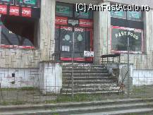 [P03] Un fost fast food la care criza a venit mult mai devreme » foto by dannek
 - 
<span class="allrVoted glyphicon glyphicon-heart hidden" id="av79419"></span>
<a class="m-l-10 hidden" id="sv79419" onclick="voting_Foto_DelVot(,79419,5897)" role="button">șterge vot <span class="glyphicon glyphicon-remove"></span></a>
<a id="v979419" class=" c-red"  onclick="voting_Foto_SetVot(79419)" role="button"><span class="glyphicon glyphicon-heart-empty"></span> <b>LIKE</b> = Votează poza</a> <img class="hidden"  id="f79419W9" src="/imagini/loader.gif" border="0" /><span class="AjErrMes hidden" id="e79419ErM"></span>