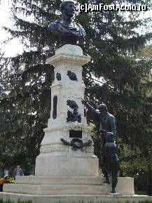 [P06] Bustul Împăratului Traian, monument ridicat în anul 1906, ce amintește de originea romană a poporului nostru.  » foto by Floryn81
 - 
<span class="allrVoted glyphicon glyphicon-heart hidden" id="av413522"></span>
<a class="m-l-10 hidden" id="sv413522" onclick="voting_Foto_DelVot(,413522,5899)" role="button">șterge vot <span class="glyphicon glyphicon-remove"></span></a>
<a id="v9413522" class=" c-red"  onclick="voting_Foto_SetVot(413522)" role="button"><span class="glyphicon glyphicon-heart-empty"></span> <b>LIKE</b> = Votează poza</a> <img class="hidden"  id="f413522W9" src="/imagini/loader.gif" border="0" /><span class="AjErrMes hidden" id="e413522ErM"></span>