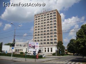 [P42] Am ajuns în centrul vechi al orașului și am parcat mașina pe o stradă din vecinătatea hotelului Traian, pentru a vizita apoi Piața Traian.  » foto by Floryn81
 - 
<span class="allrVoted glyphicon glyphicon-heart hidden" id="av748628"></span>
<a class="m-l-10 hidden" id="sv748628" onclick="voting_Foto_DelVot(,748628,5899)" role="button">șterge vot <span class="glyphicon glyphicon-remove"></span></a>
<a id="v9748628" class=" c-red"  onclick="voting_Foto_SetVot(748628)" role="button"><span class="glyphicon glyphicon-heart-empty"></span> <b>LIKE</b> = Votează poza</a> <img class="hidden"  id="f748628W9" src="/imagini/loader.gif" border="0" /><span class="AjErrMes hidden" id="e748628ErM"></span>
