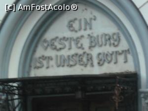 [P10] Înscris pe frontispiciul Bisericii Evanghelice Luterane.  » foto by Zoazore
 - 
<span class="allrVoted glyphicon glyphicon-heart hidden" id="av777054"></span>
<a class="m-l-10 hidden" id="sv777054" onclick="voting_Foto_DelVot(,777054,5899)" role="button">șterge vot <span class="glyphicon glyphicon-remove"></span></a>
<a id="v9777054" class=" c-red"  onclick="voting_Foto_SetVot(777054)" role="button"><span class="glyphicon glyphicon-heart-empty"></span> <b>LIKE</b> = Votează poza</a> <img class="hidden"  id="f777054W9" src="/imagini/loader.gif" border="0" /><span class="AjErrMes hidden" id="e777054ErM"></span>