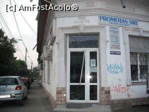 [P02] Casa Galaction (Grigore Pișculescu). Azi, sediu de firmă. La intersecția străzilor Piața Luminii și Roșiorilor. » foto by Zoazore
 - 
<span class="allrVoted glyphicon glyphicon-heart hidden" id="av777046"></span>
<a class="m-l-10 hidden" id="sv777046" onclick="voting_Foto_DelVot(,777046,5899)" role="button">șterge vot <span class="glyphicon glyphicon-remove"></span></a>
<a id="v9777046" class=" c-red"  onclick="voting_Foto_SetVot(777046)" role="button"><span class="glyphicon glyphicon-heart-empty"></span> <b>LIKE</b> = Votează poza</a> <img class="hidden"  id="f777046W9" src="/imagini/loader.gif" border="0" /><span class="AjErrMes hidden" id="e777046ErM"></span>