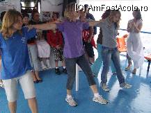 [P15] Sotia comandantului impreuna cu cele 2 fiice. » foto by marius gaudi*
 - 
<span class="allrVoted glyphicon glyphicon-heart hidden" id="av79846"></span>
<a class="m-l-10 hidden" id="sv79846" onclick="voting_Foto_DelVot(,79846,5905)" role="button">șterge vot <span class="glyphicon glyphicon-remove"></span></a>
<a id="v979846" class=" c-red"  onclick="voting_Foto_SetVot(79846)" role="button"><span class="glyphicon glyphicon-heart-empty"></span> <b>LIKE</b> = Votează poza</a> <img class="hidden"  id="f79846W9" src="/imagini/loader.gif" border="0" /><span class="AjErrMes hidden" id="e79846ErM"></span>