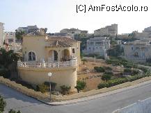 [P07] Vila de peste drum in care erau cazati doi englezi » foto by Irina1974
 - 
<span class="allrVoted glyphicon glyphicon-heart hidden" id="av79674"></span>
<a class="m-l-10 hidden" id="sv79674" onclick="voting_Foto_DelVot(,79674,5906)" role="button">șterge vot <span class="glyphicon glyphicon-remove"></span></a>
<a id="v979674" class=" c-red"  onclick="voting_Foto_SetVot(79674)" role="button"><span class="glyphicon glyphicon-heart-empty"></span> <b>LIKE</b> = Votează poza</a> <img class="hidden"  id="f79674W9" src="/imagini/loader.gif" border="0" /><span class="AjErrMes hidden" id="e79674ErM"></span>